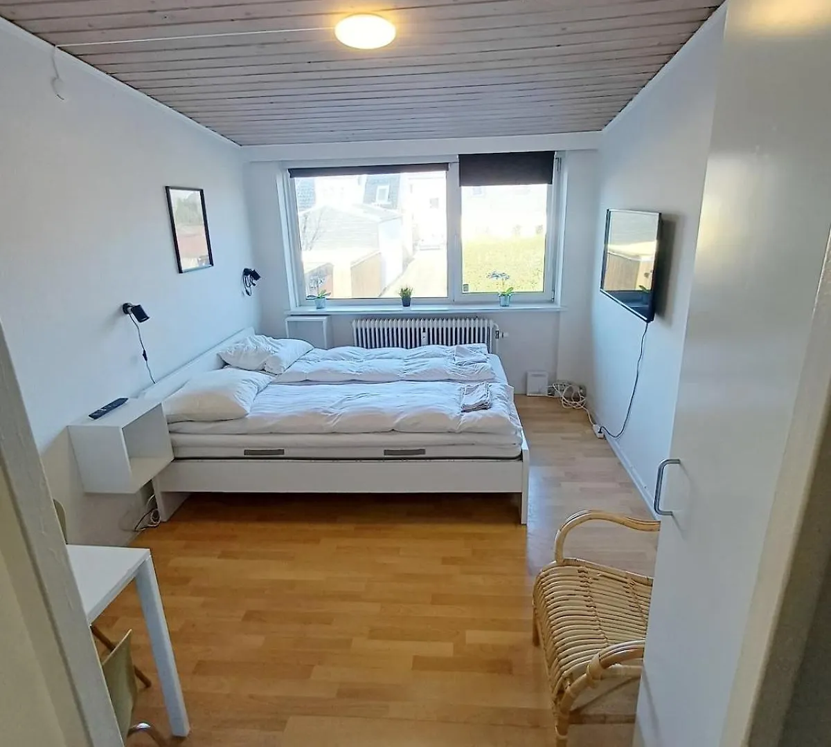 Double Room 6 With Free Parking Norresundby